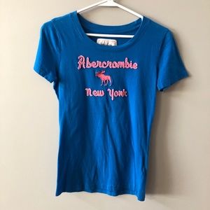 Abercrombie and Fitch women’s tee. Medium.